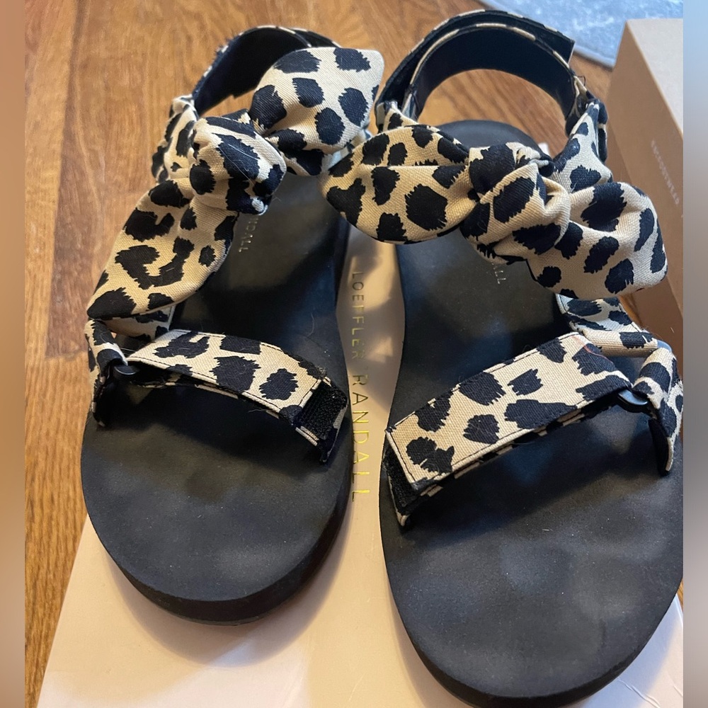 Loeffler Randall Maisie Sandal Leopard print sz 9.5